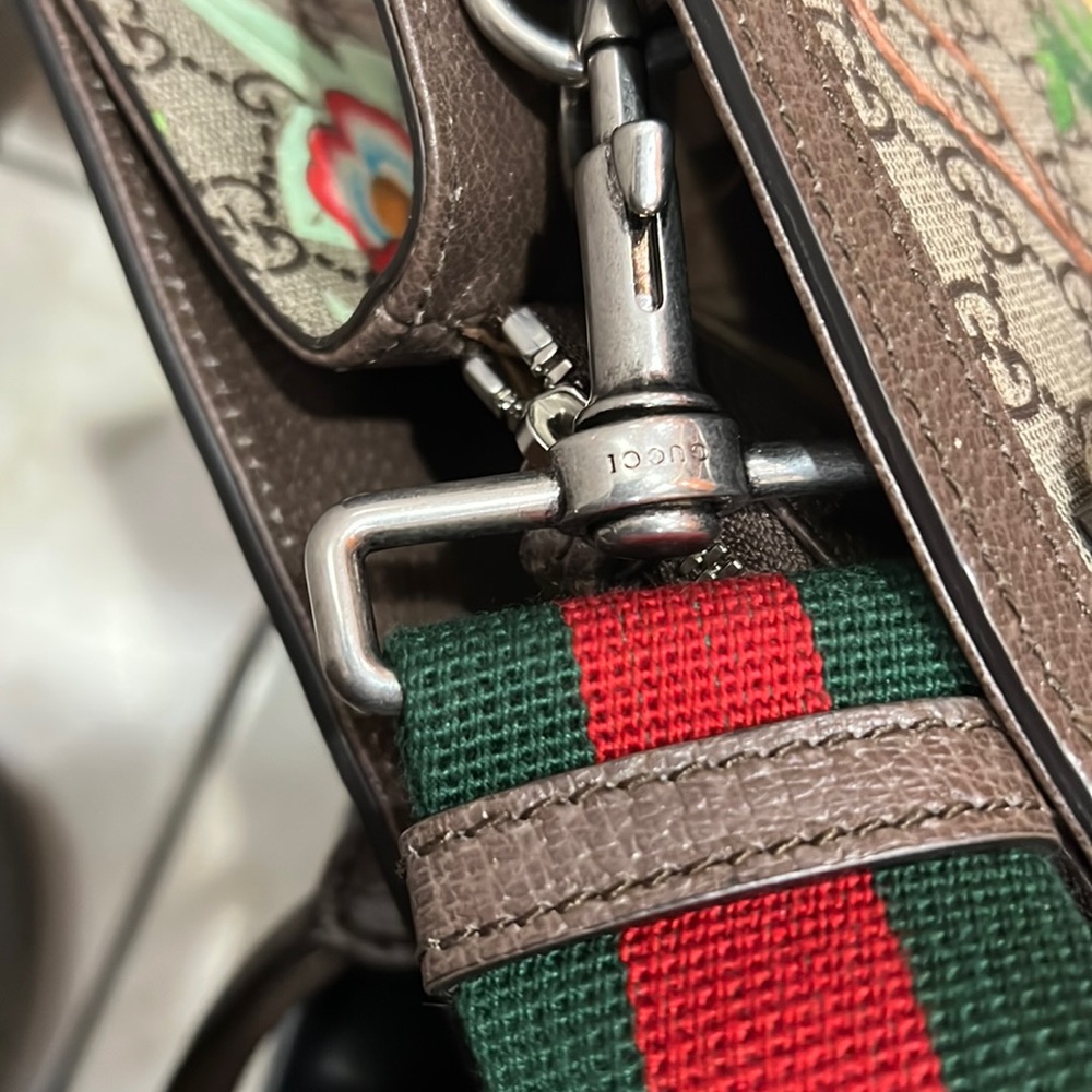 Gucci Tote bag 💼 Use for photo shoots no damage, it’s like new - Picture 4 of 13